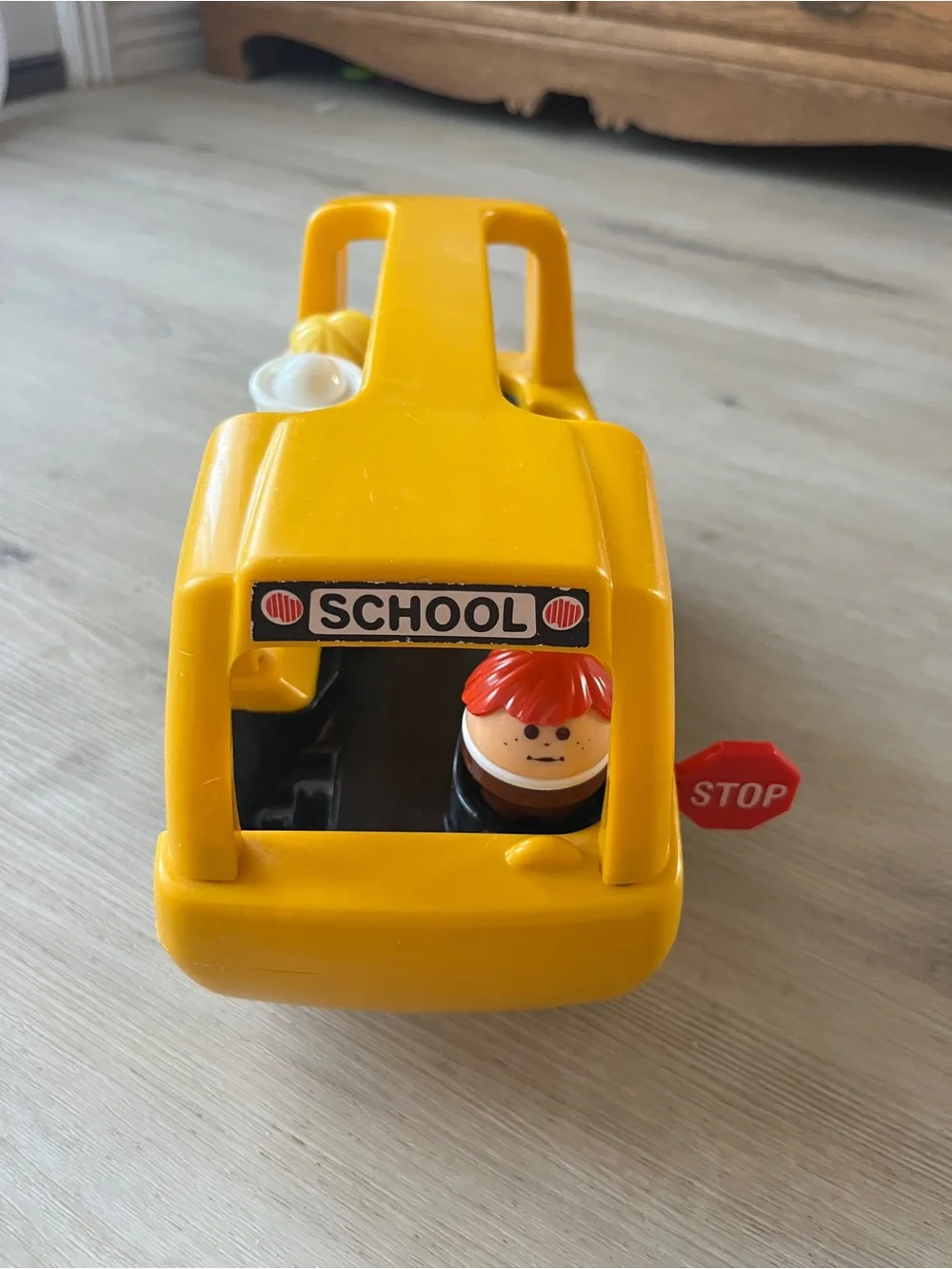 Little Tikes vintage yellow school bus with figures